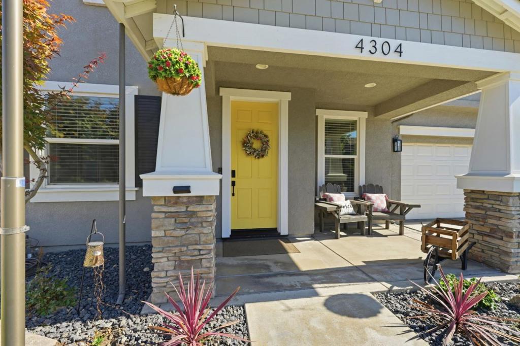 4304 Big Tree Ct, Denair, CA 95316
