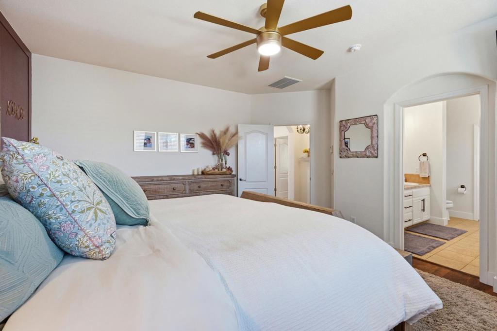 4304 Big Tree Ct, Denair, CA 95316