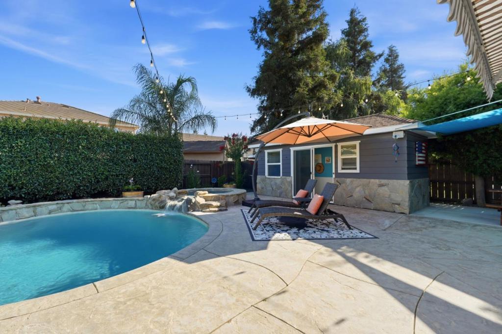 4304 Big Tree Ct, Denair, CA 95316