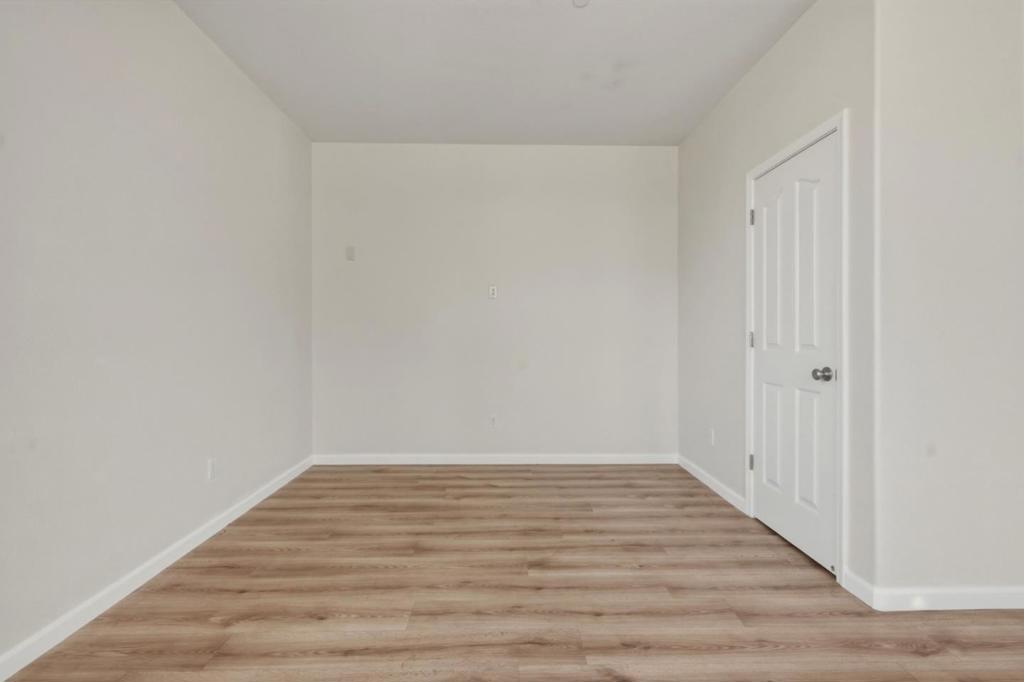 13673 Santa Lucia Dr, Gustine, CA 95322