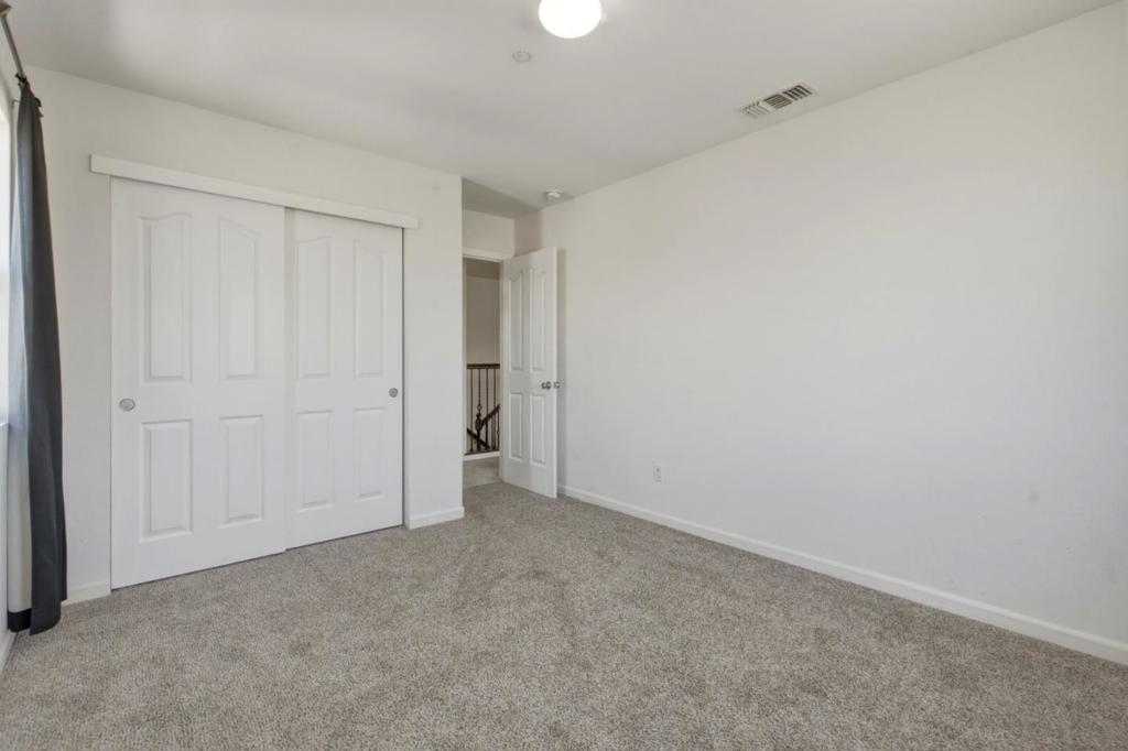13673 Santa Lucia Dr, Gustine, CA 95322