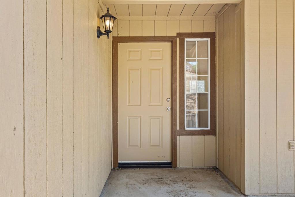 30159 Horseshoe Dr, Coarsegold, CA 93614