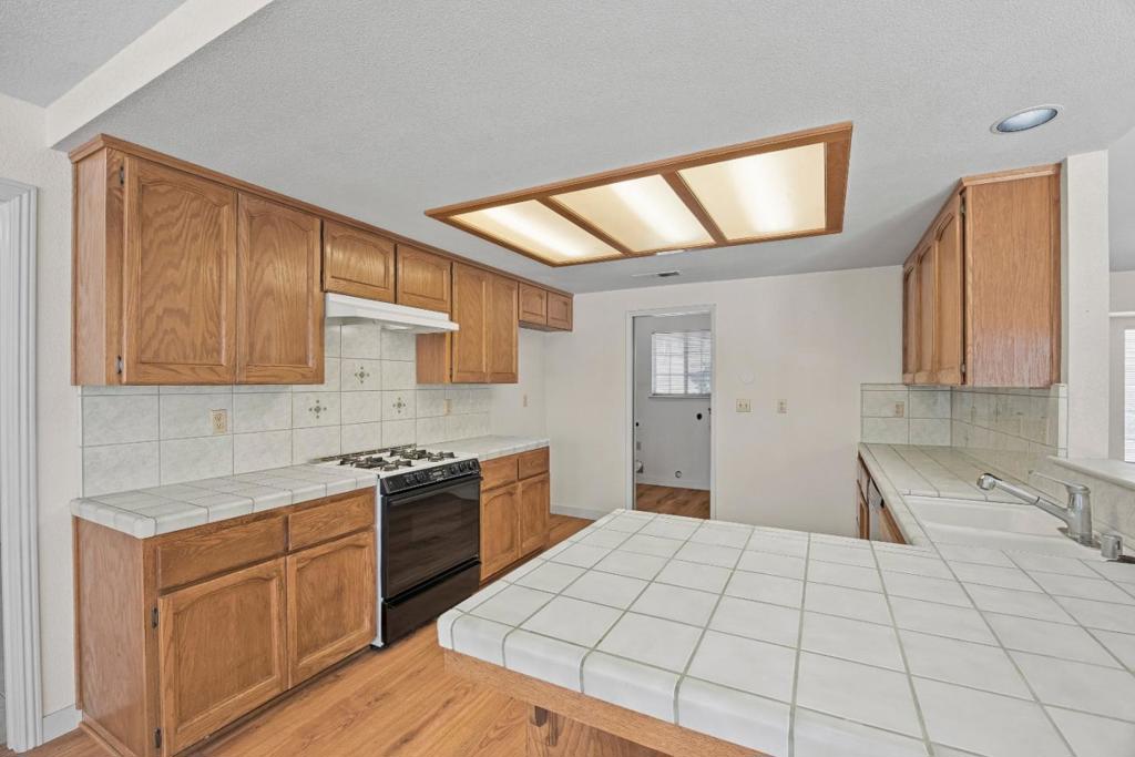 30159 Horseshoe Dr, Coarsegold, CA 93614