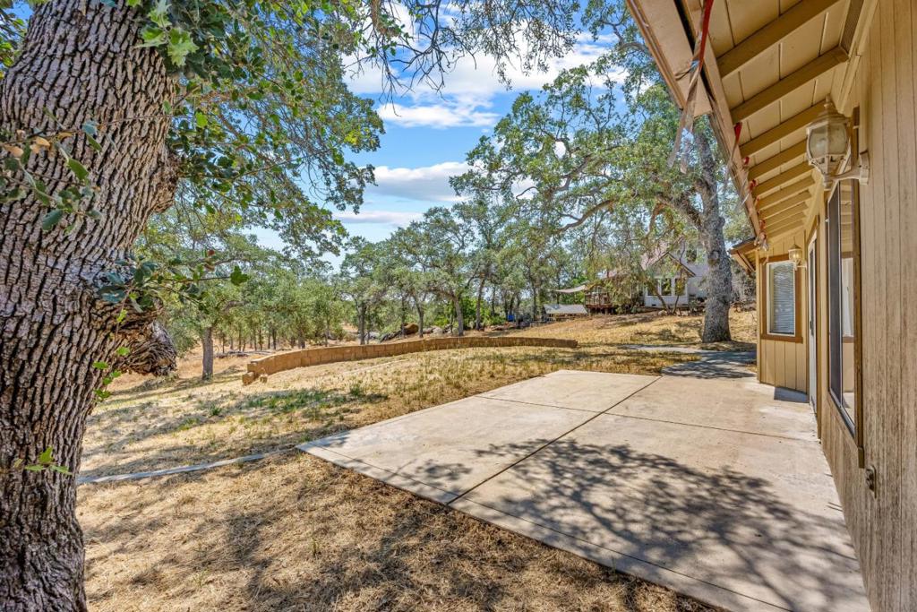 30159 Horseshoe Dr, Coarsegold, CA 93614