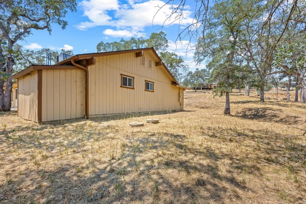 30159 Horseshoe Dr, Coarsegold, CA 93614