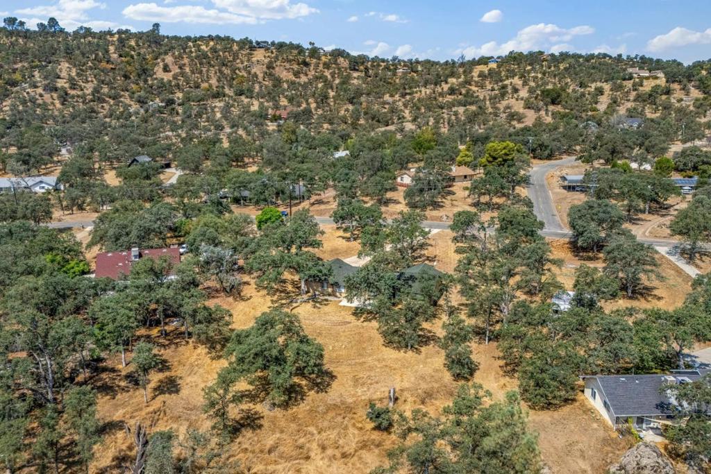 30159 Horseshoe Dr, Coarsegold, CA 93614