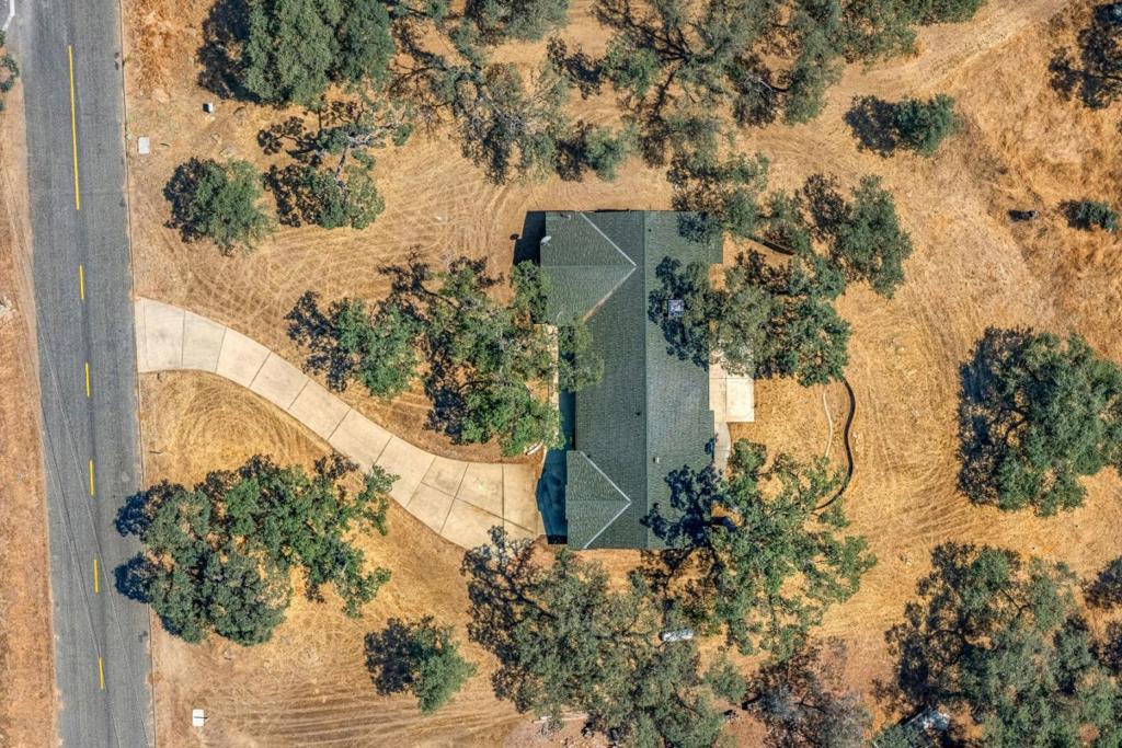 30159 Horseshoe Dr, Coarsegold, CA 93614