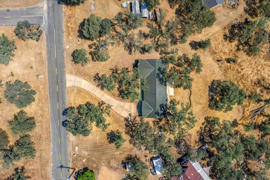 30159 Horseshoe Dr, Coarsegold, CA 93614