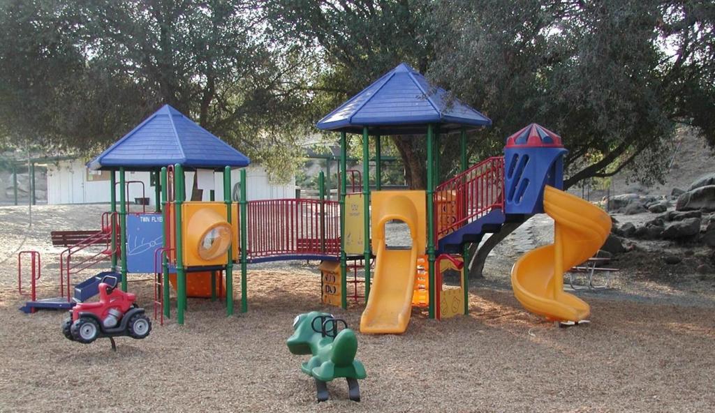 30159 Horseshoe Dr, Coarsegold, CA 93614