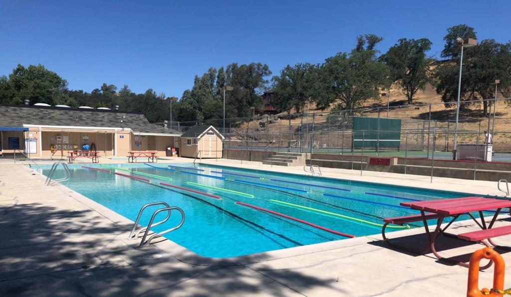 30159 Horseshoe Dr, Coarsegold, CA 93614