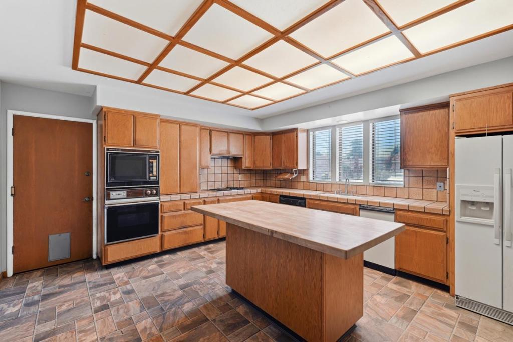 1240 Noda St, Turlock, CA 95380