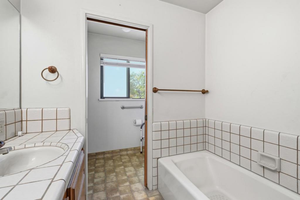 1240 Noda St, Turlock, CA 95380