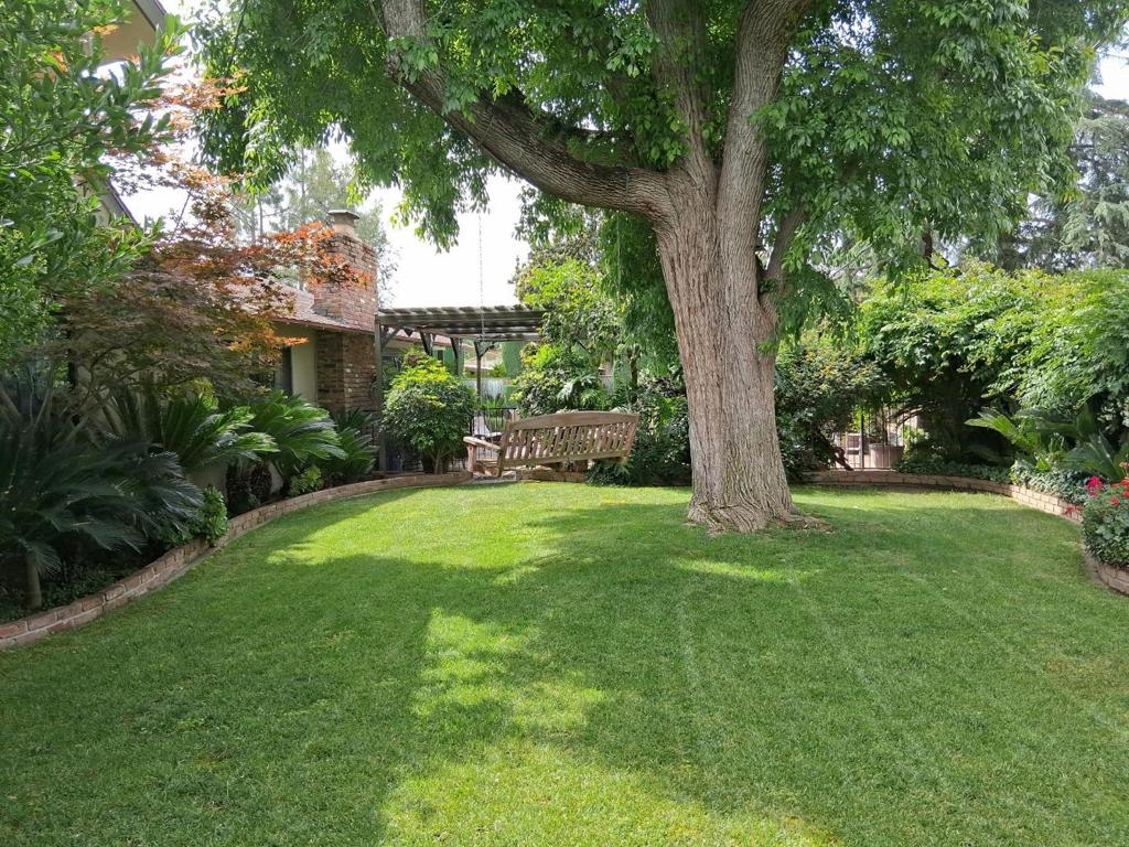 5555 N Nantucket Ave, Fresno, CA 93704