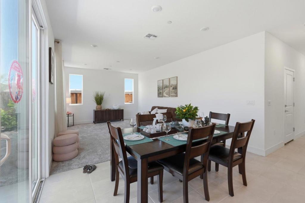 2116 Willa Grace Ave, Manteca, CA 95337