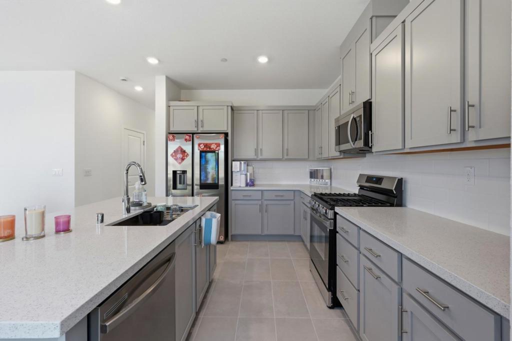 2116 Willa Grace Ave, Manteca, CA 95337