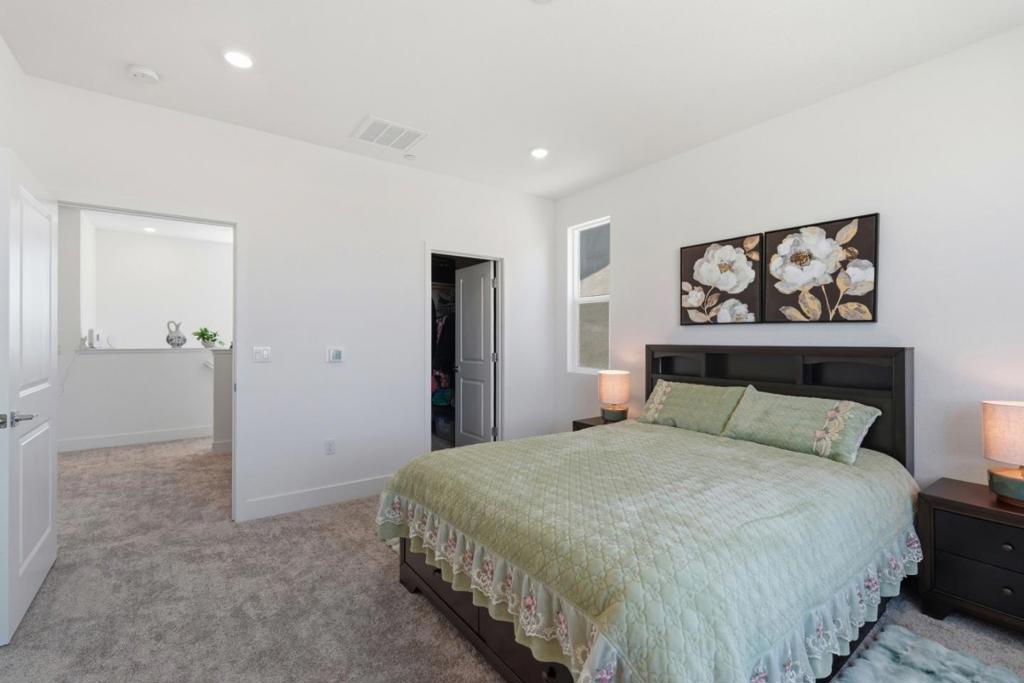 2116 Willa Grace Ave, Manteca, CA 95337