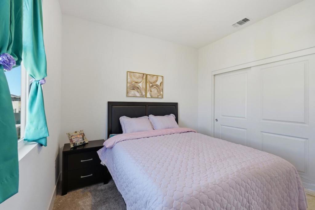 2116 Willa Grace Ave, Manteca, CA 95337