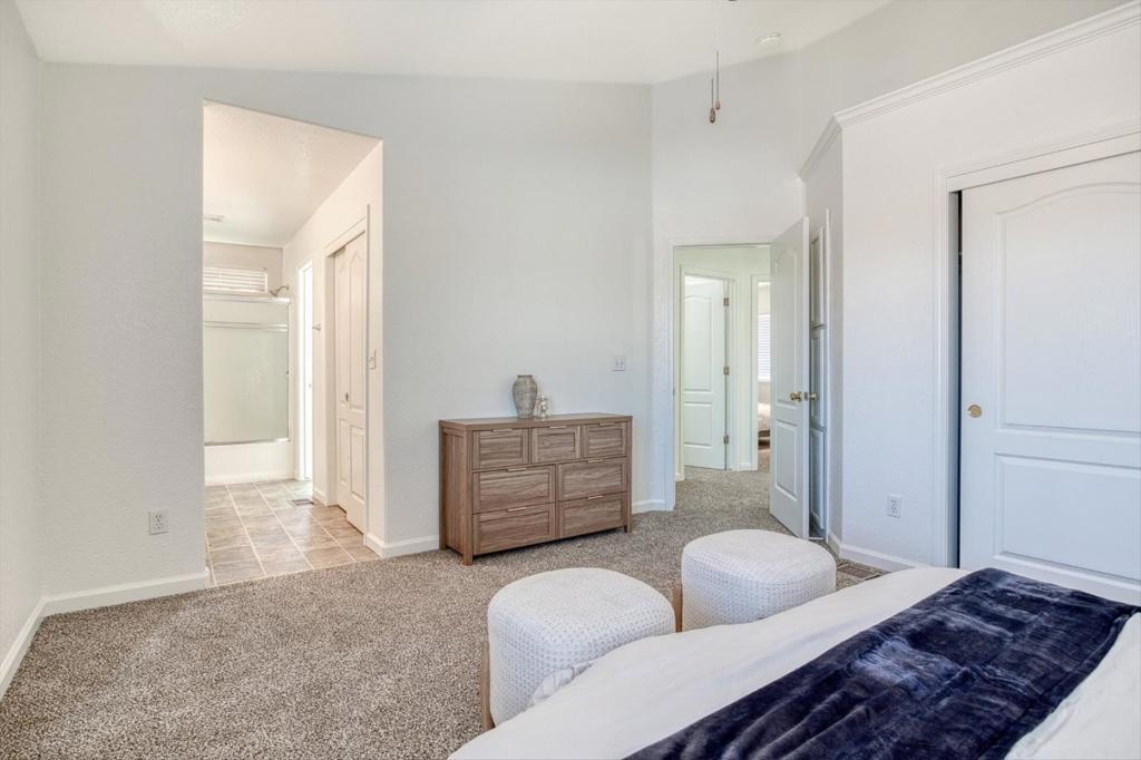 643 E Springer Dr, Turlock, CA 95382