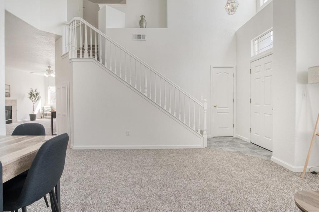 643 E Springer Dr, Turlock, CA 95382
