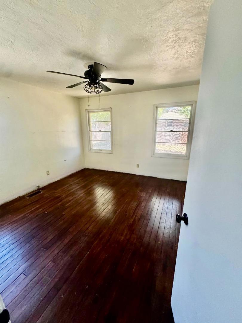 820 Monterey Ave, Chowchilla, CA 93610