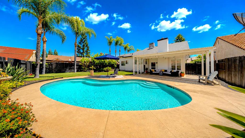 4073 Saint George Pl, Turlock, CA 95382