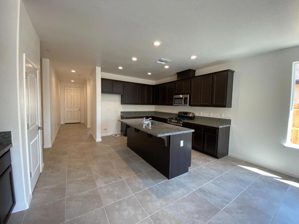4449 Lacy Ln, Merced, CA 95348