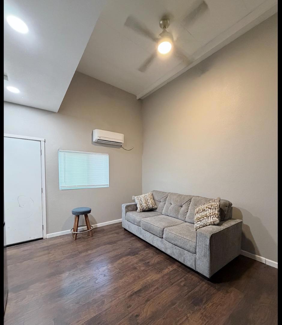 1411 Yosemite, Modesto, CA 95354