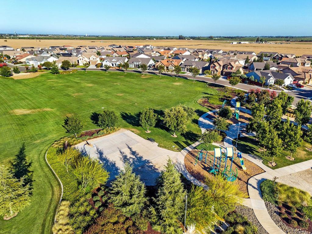 1367 Tannehill Dr, Manteca, CA 95337