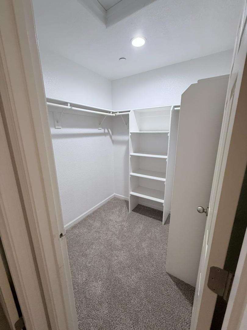 243 Sunburst St, Los Banos, CA 93635