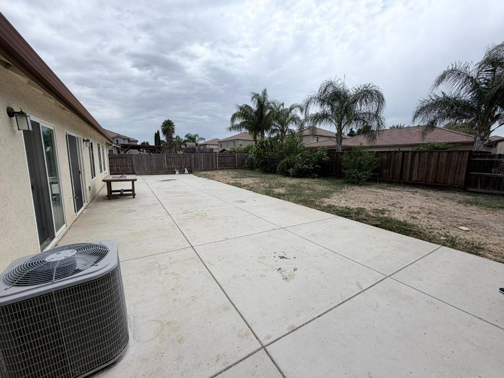 243 Sunburst St, Los Banos, CA 93635