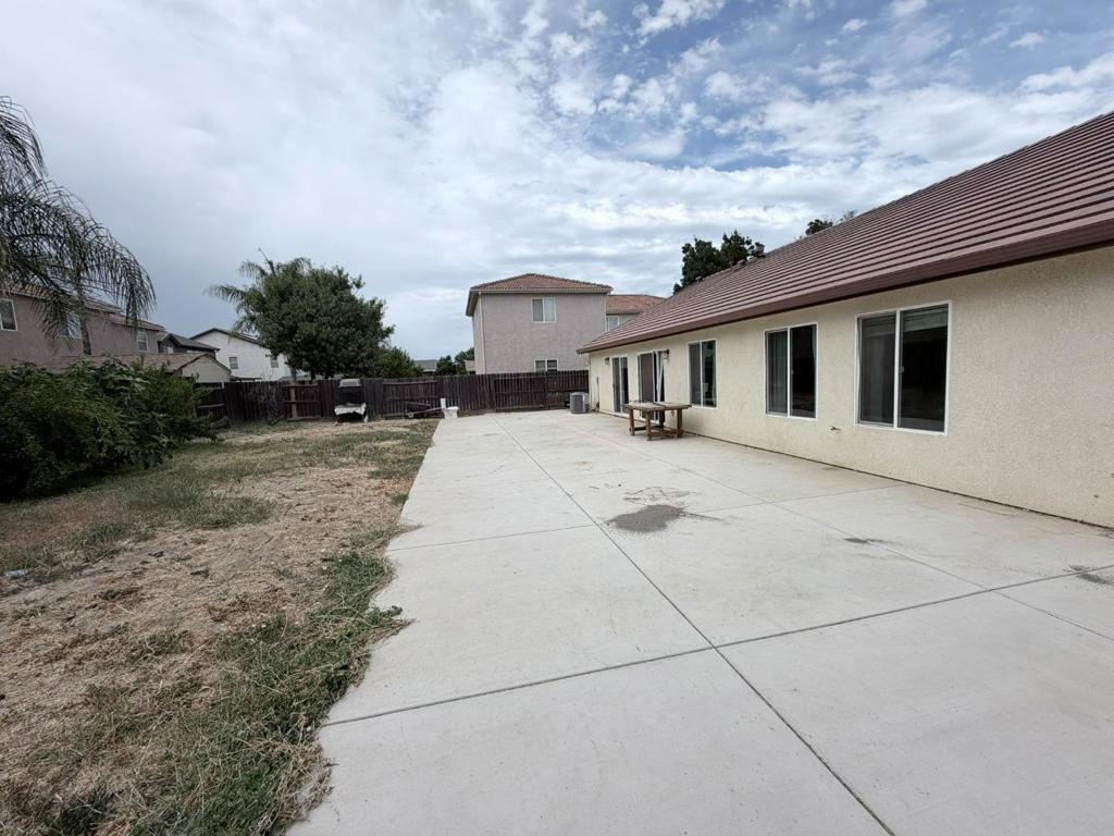 243 Sunburst St, Los Banos, CA 93635