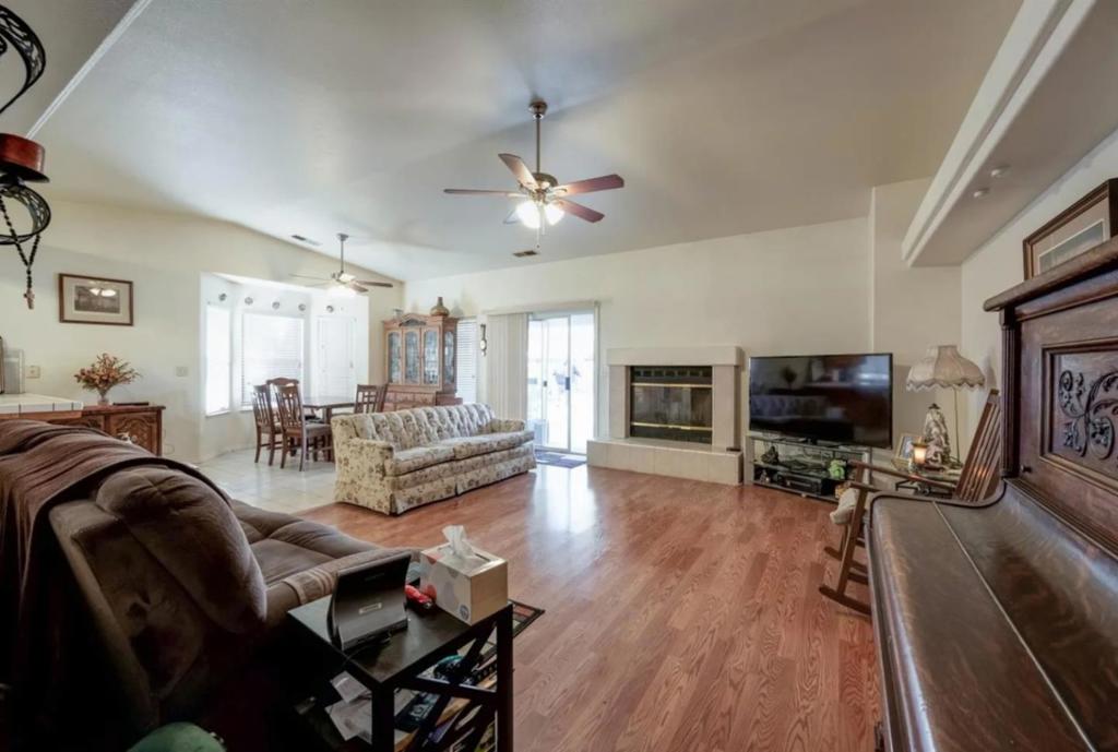 3429 Baron St, Madera, CA 93637