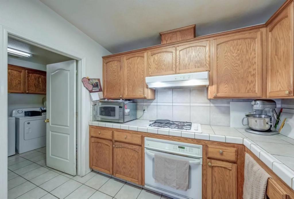 3429 Baron St, Madera, CA 93637