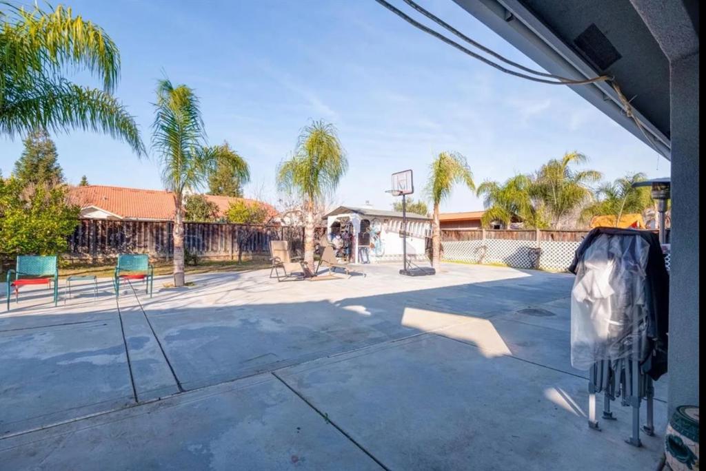 3429 Baron St, Madera, CA 93637