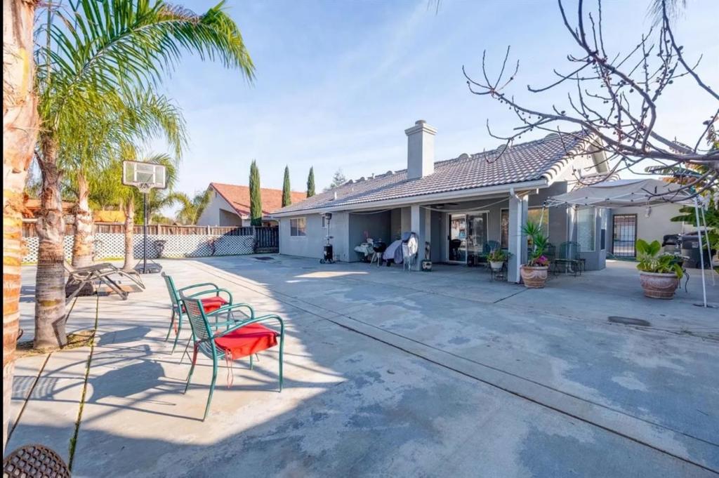 3429 Baron St, Madera, CA 93637