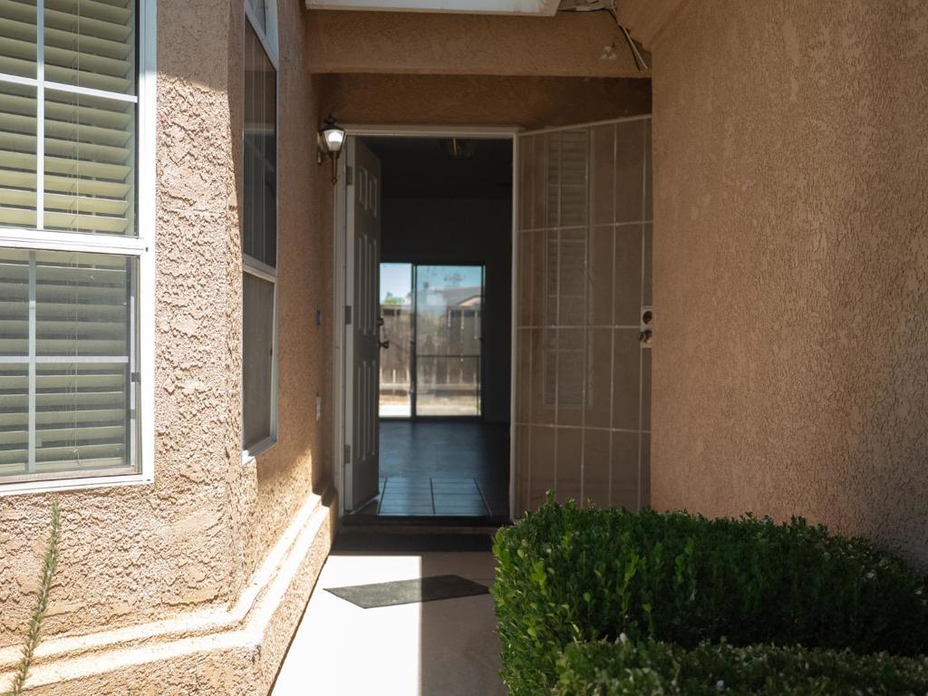 29202 Rio Verde Dr, Gustine, CA 95322