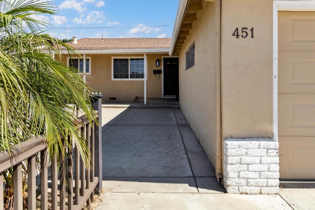 451 Diane Dr, Manteca, CA 95336