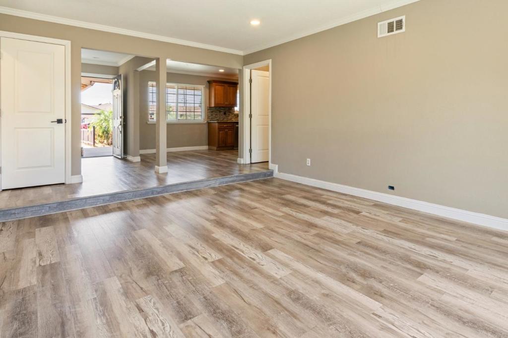 451 Diane Dr, Manteca, CA 95336