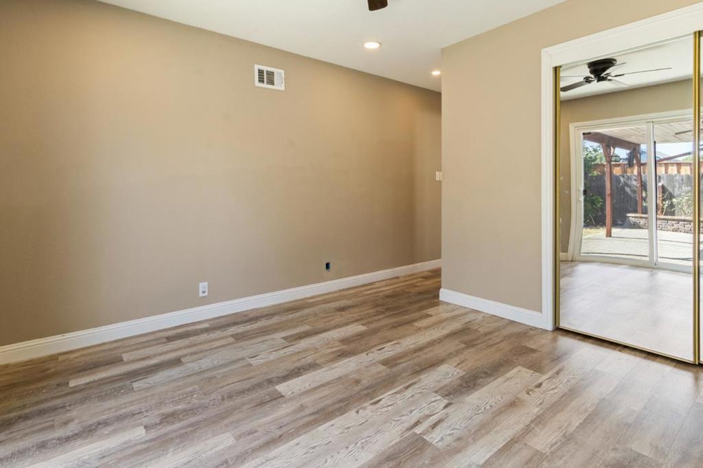 451 Diane Dr, Manteca, CA 95336