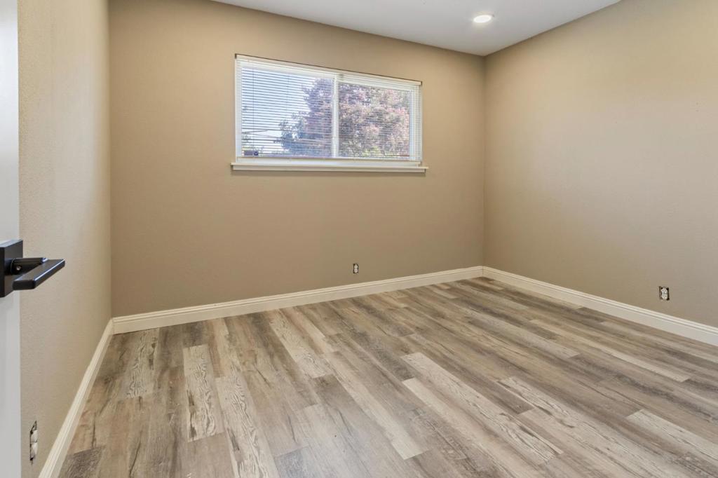 451 Diane Dr, Manteca, CA 95336
