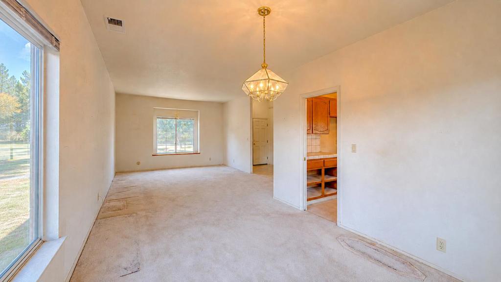 1961 Nikki Ann Way, Turlock, CA 95380