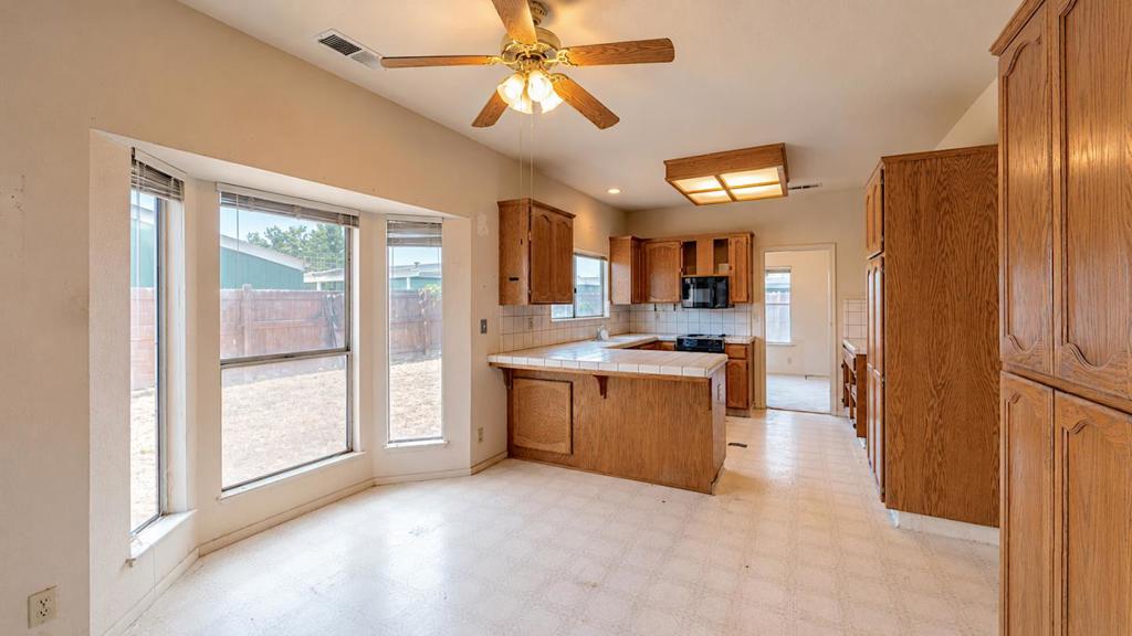 1961 Nikki Ann Way, Turlock, CA 95380