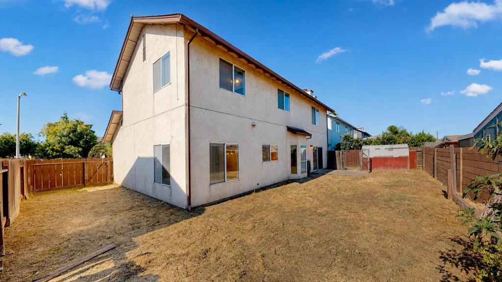 1961 Nikki Ann Way, Turlock, CA 95380