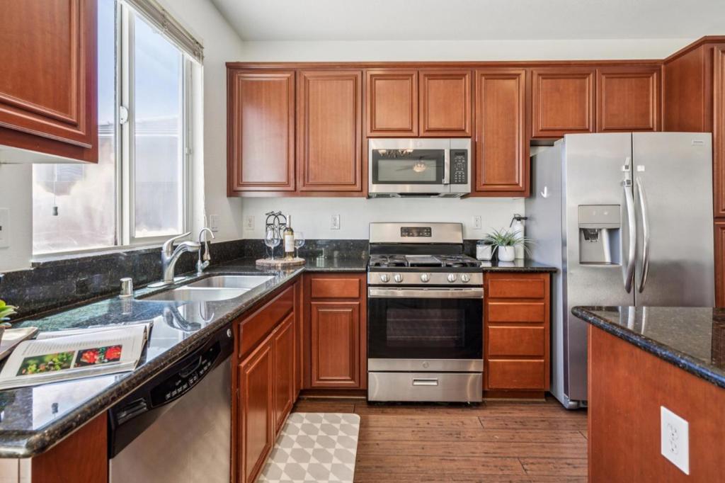 2732 Ancestry St, Manteca, CA 95337