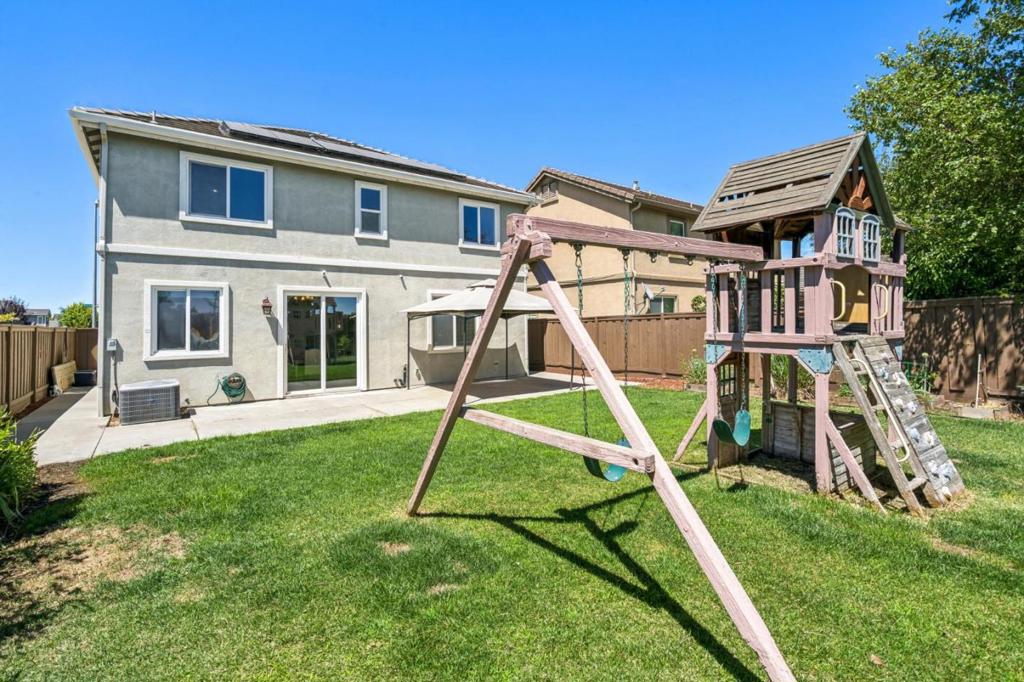 2732 Ancestry St, Manteca, CA 95337