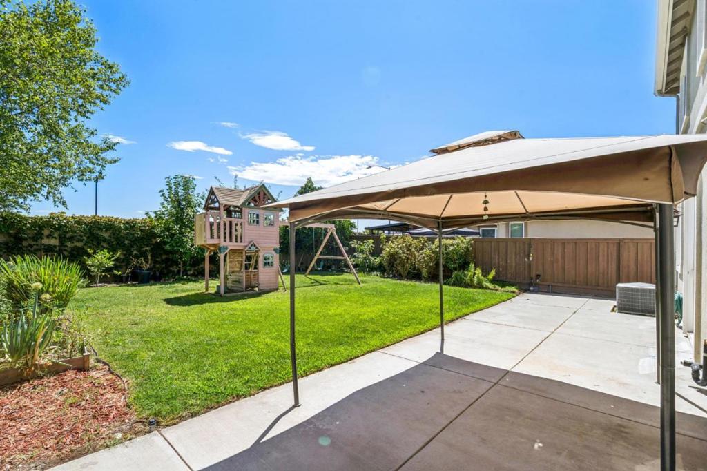 2732 Ancestry St, Manteca, CA 95337