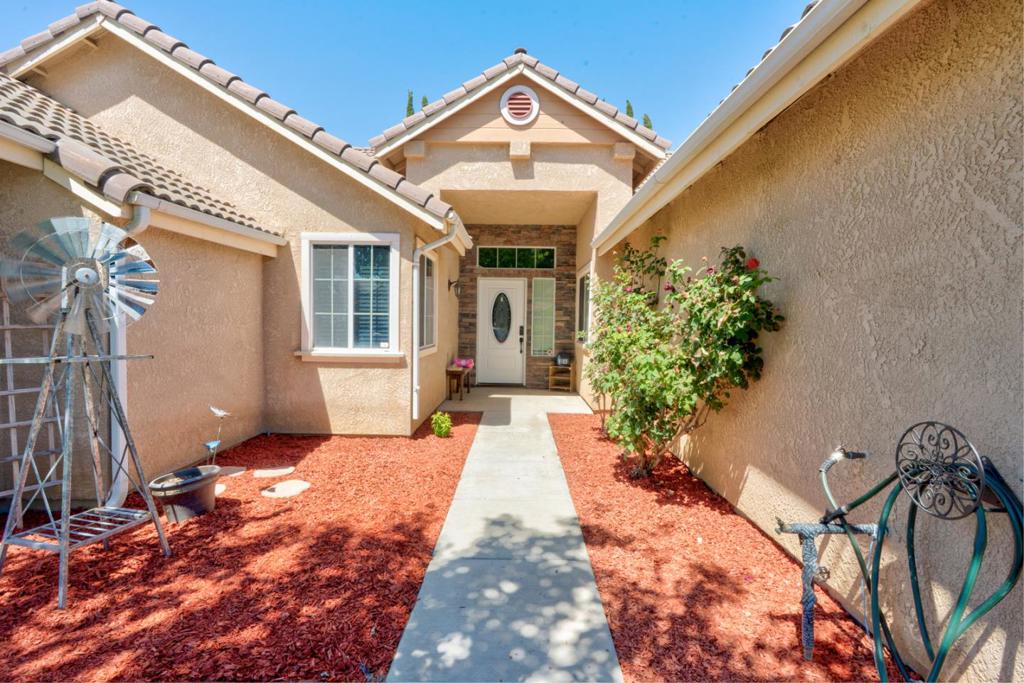 721 Rhine Ct, Los Banos, CA 93635