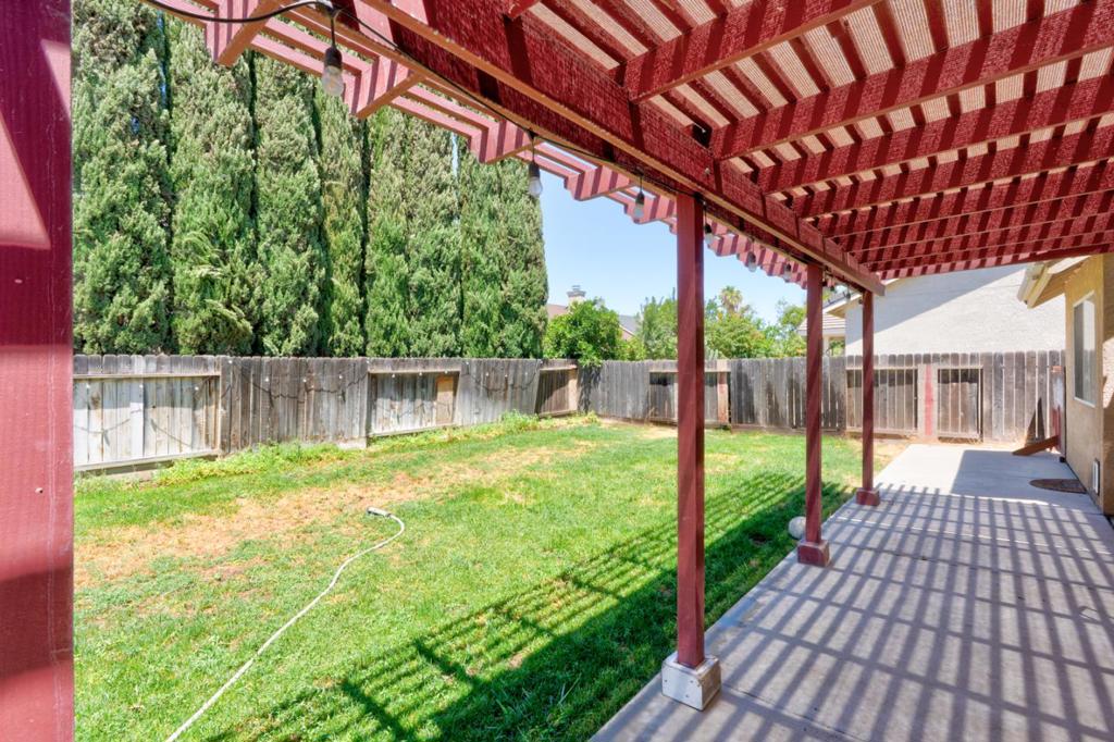 721 Rhine Ct, Los Banos, CA 93635