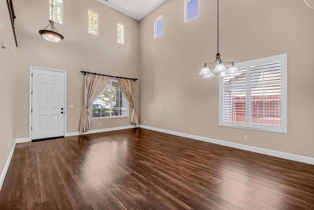 7113 E Garland Ave, Fresno, CA 93737