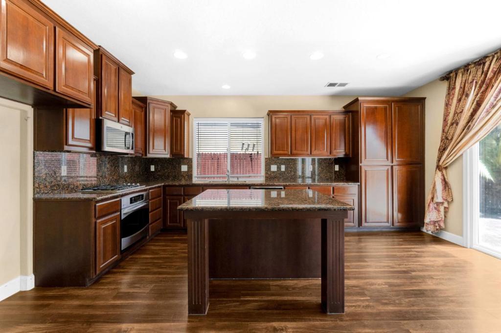 7113 E Garland Ave, Fresno, CA 93737